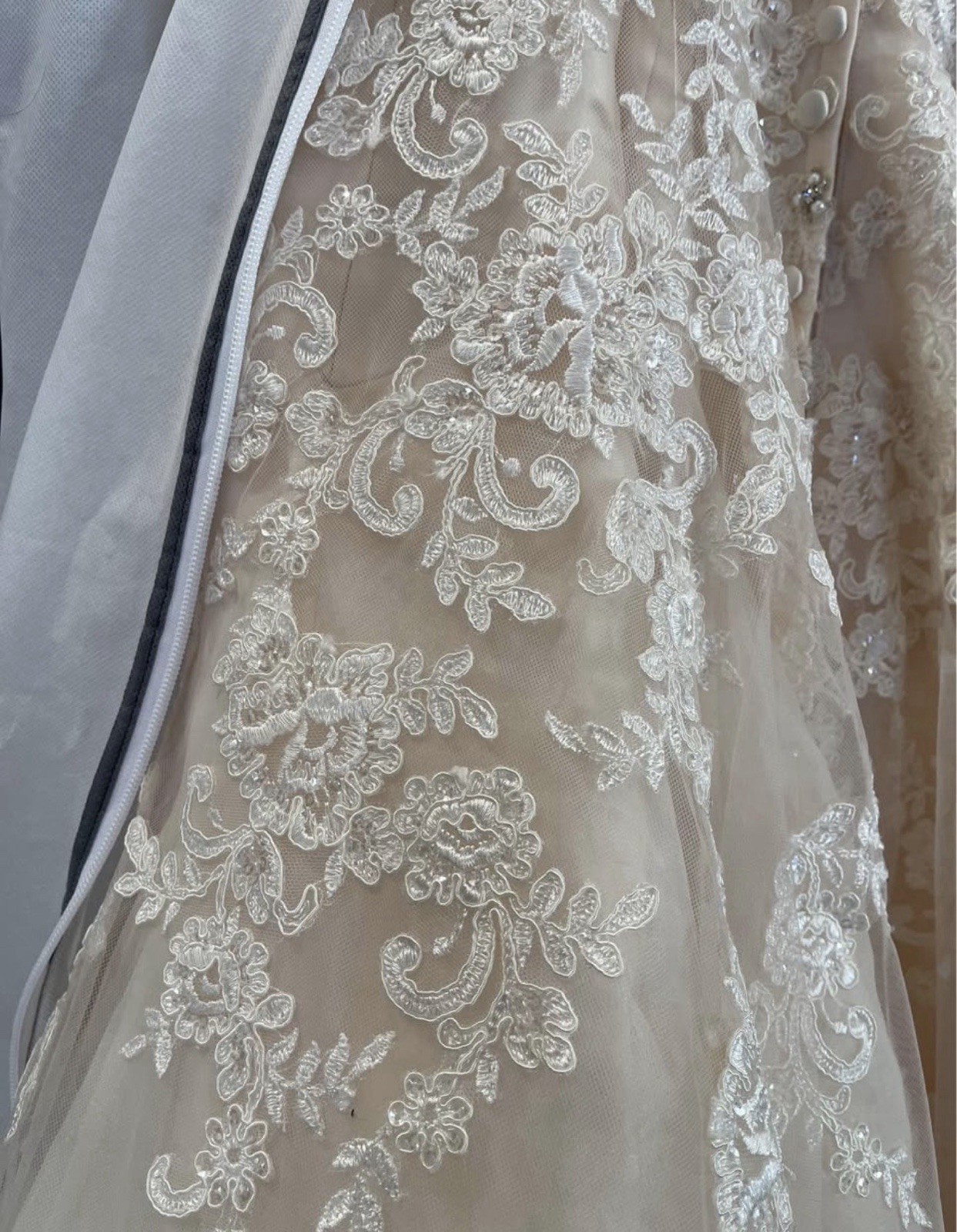 BNWT Allure Bridal Ivory Size 12