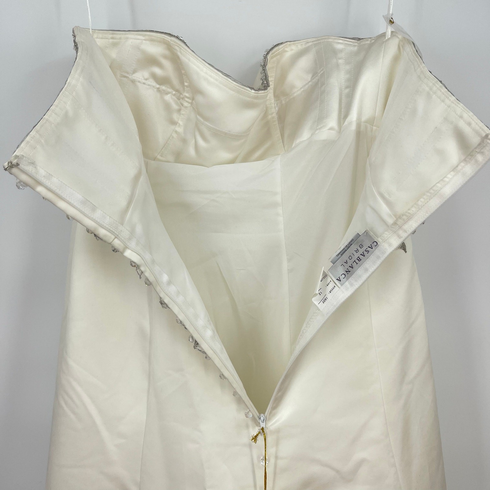 Casablanca Bridal | NWT Strapless Crystal Wedding Dress 1922 Size 12
