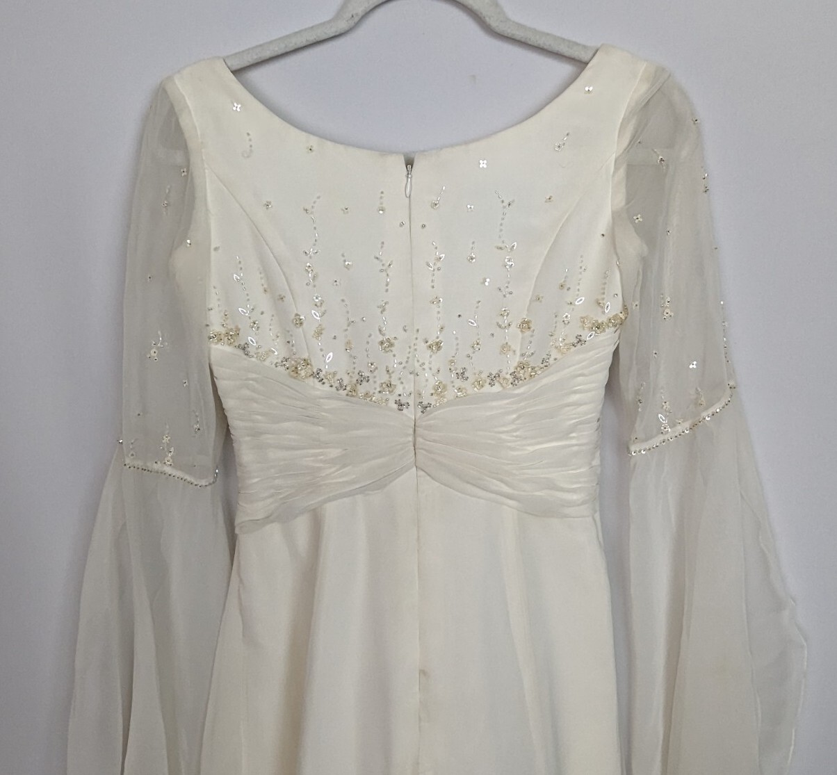St. Patrick Sz 6 Ivory Wedding Gown Long Draped Sheer Sleeves Train Embellished