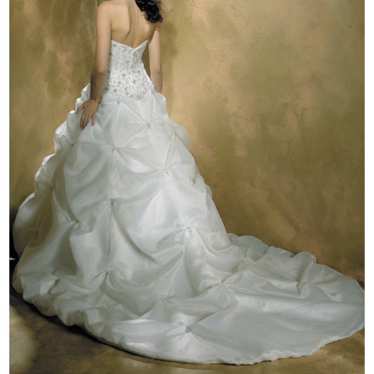 Allure Bridal Strapless Sweetheart Wedding Dress Chapel Train Satin Organza 8326