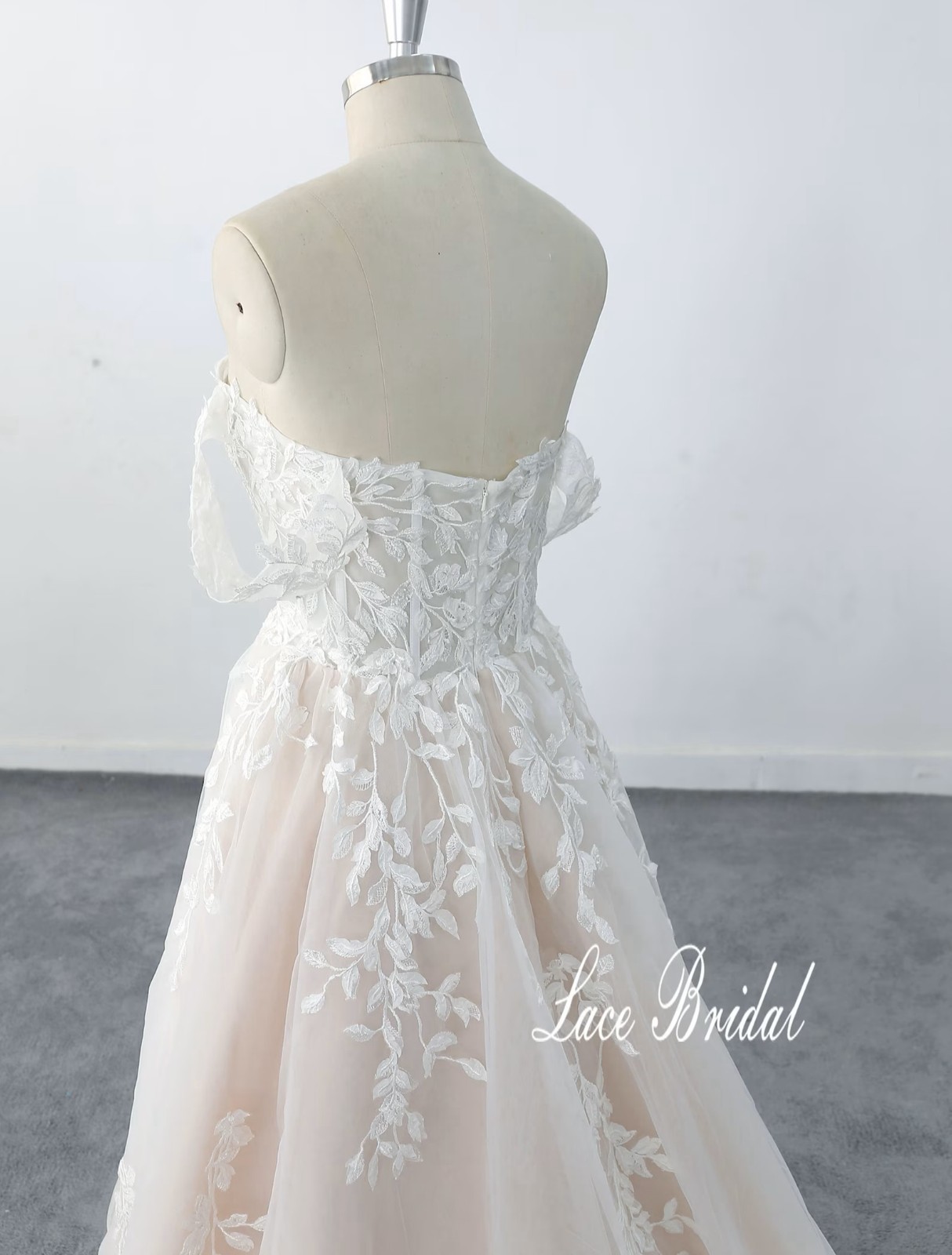 Boho lace wedding dress wedding dress custom made 32-60 off straps n.measurement