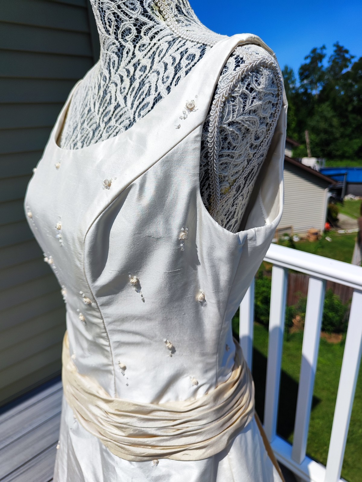 New Wedding Dress Gown M Veil Purse Gloves Long Train Ivory Cream Beaded Corset