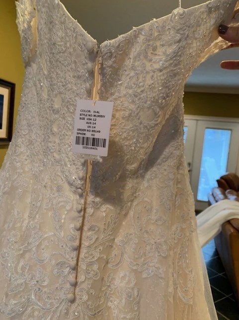 Martina Liana A-line Wedding Gown – new w tags Sz 12