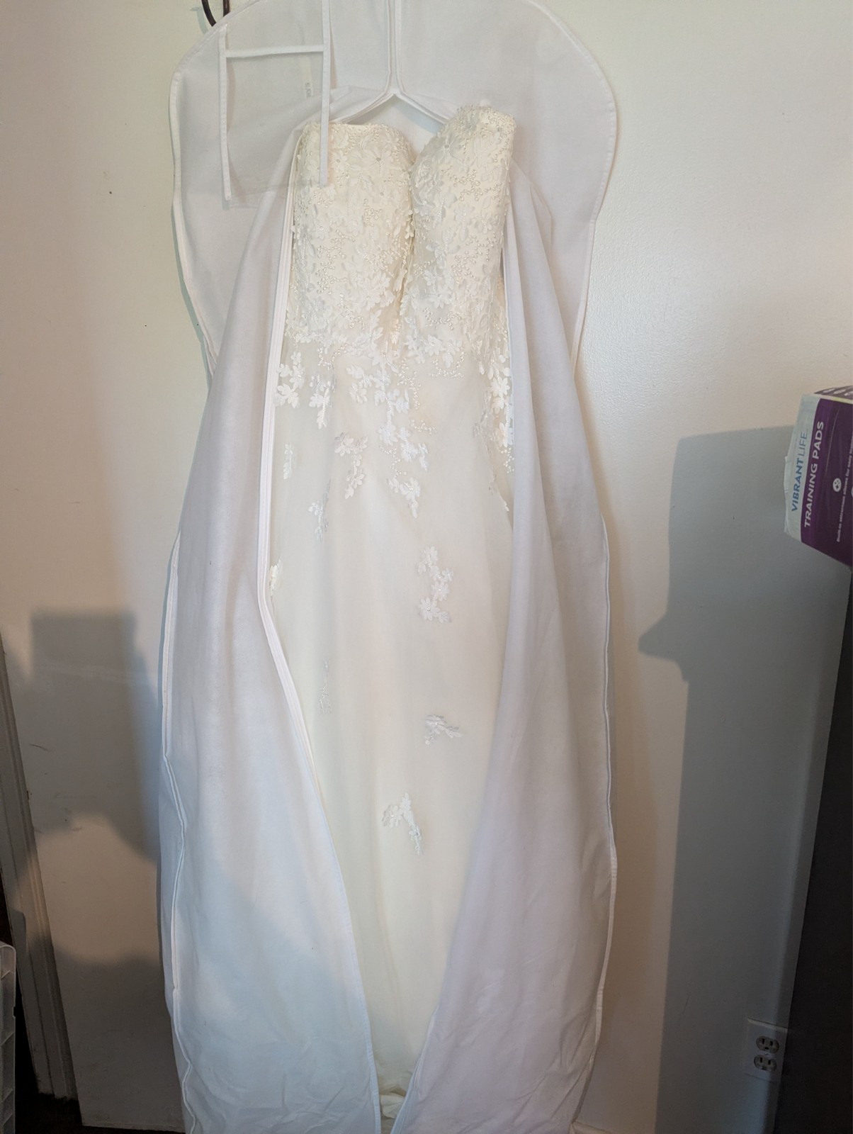 Mary’s Bridal, wedding Dress, size 18, Ivory. Garment bag included Used once