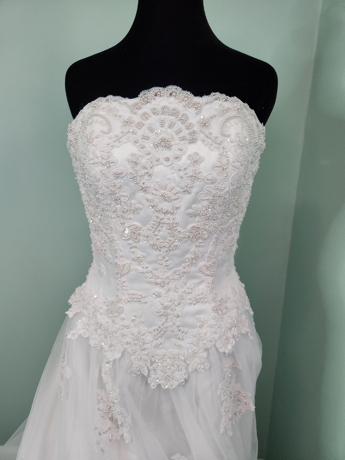 BEAUTIFUL Oleg Cassini White Wedding Dress Size 8 – SEE MEASUREMENTS BELOW!!